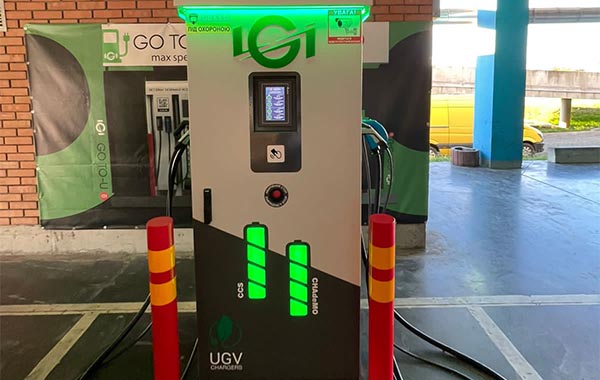 EV-charging-station-Fast-Charger-120 kW